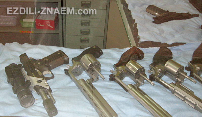 Выбор пистолетов и револьверов в тайском тире