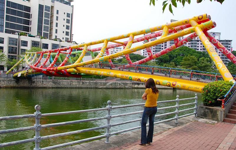 Цветной мост Alkaff в Сингапуре