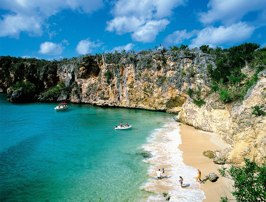 пляжи на острове Ангилья на Карибах считаются лучшими в мире