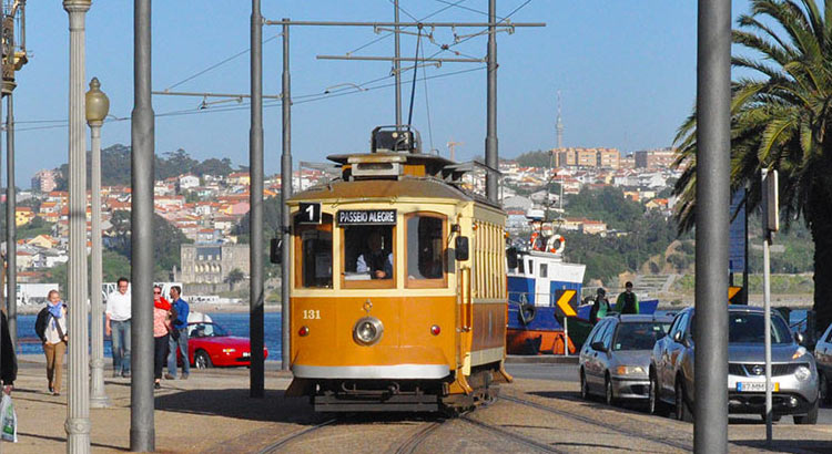 Трамвай в Порту - машина времени по-португальски
