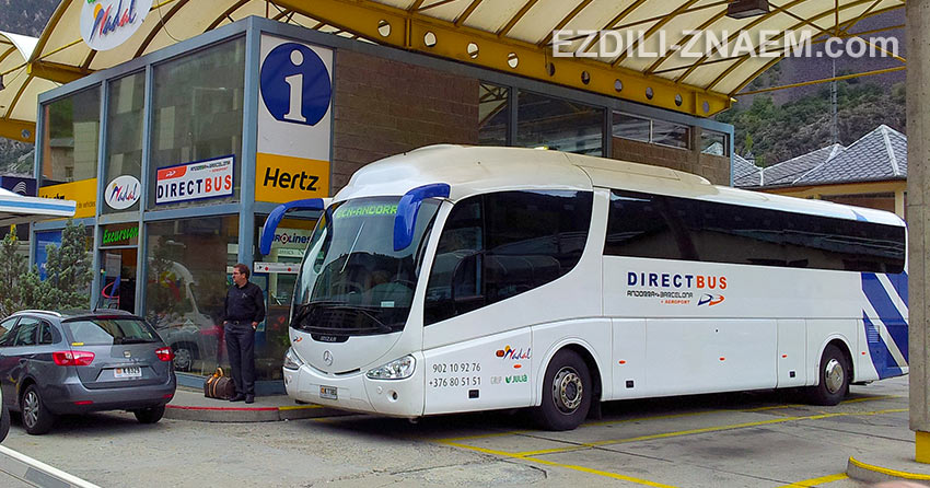 Автобус DirectBus прибыл из Барселоны в Андорру Ла Велья