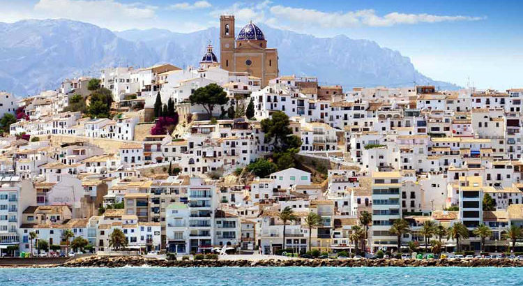 Альтея: почему выбирают именно этот курорт для отдыха на море в Испании