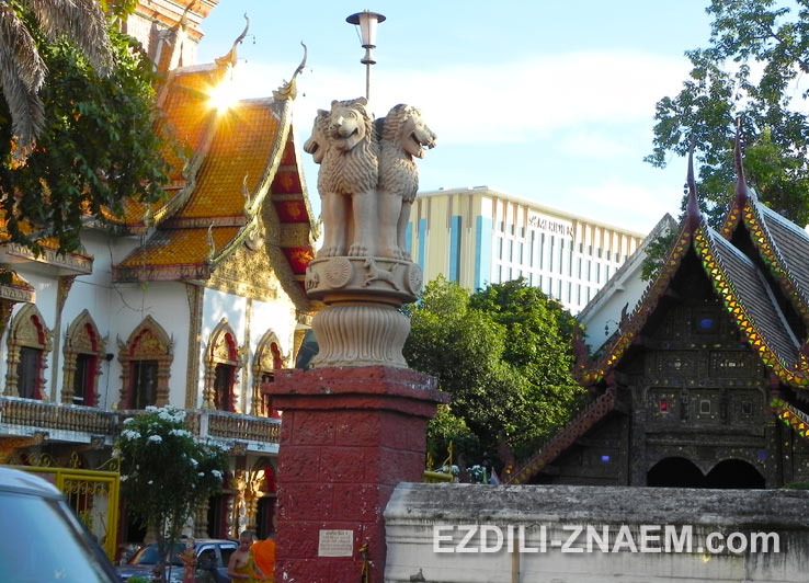 На фото: Wat Buppharam - один из храмов Чиангмая