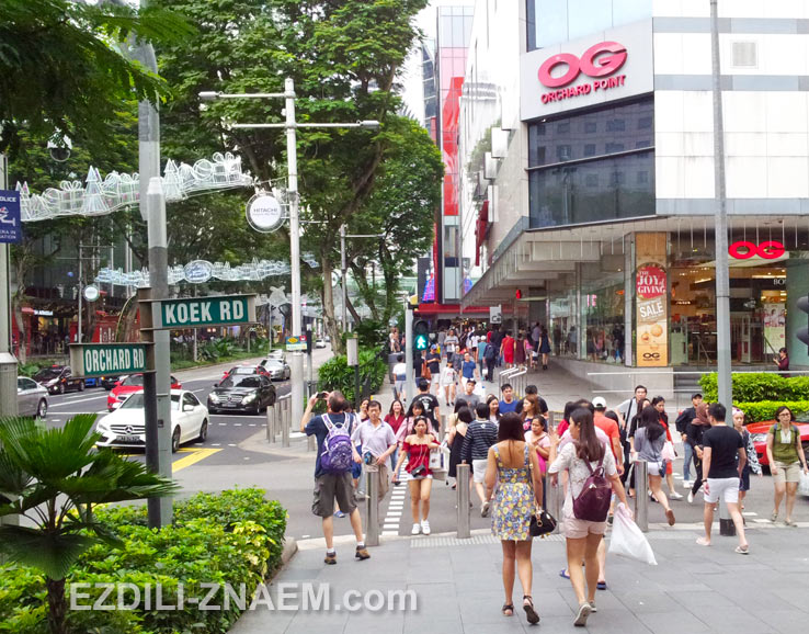 Шоппинг на улице Орчард в Сингапуре