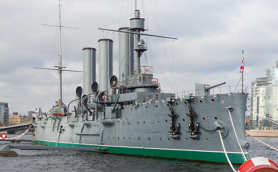 Корабль-музей, крейсер "Аврора" в Санкт-Петербурге