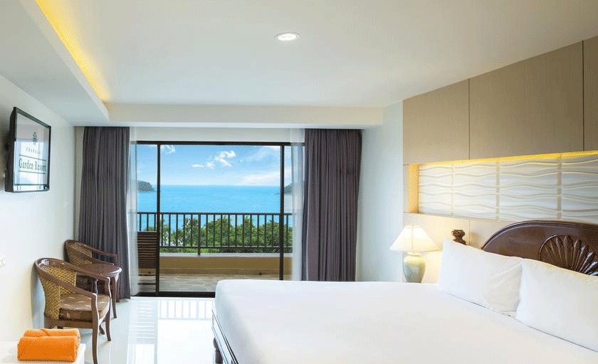 Chanalai Garden Resort - отель с лучшим расположением на пляже Ката