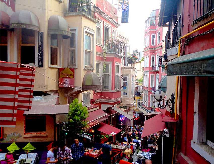 Французская улица в Стамбуле