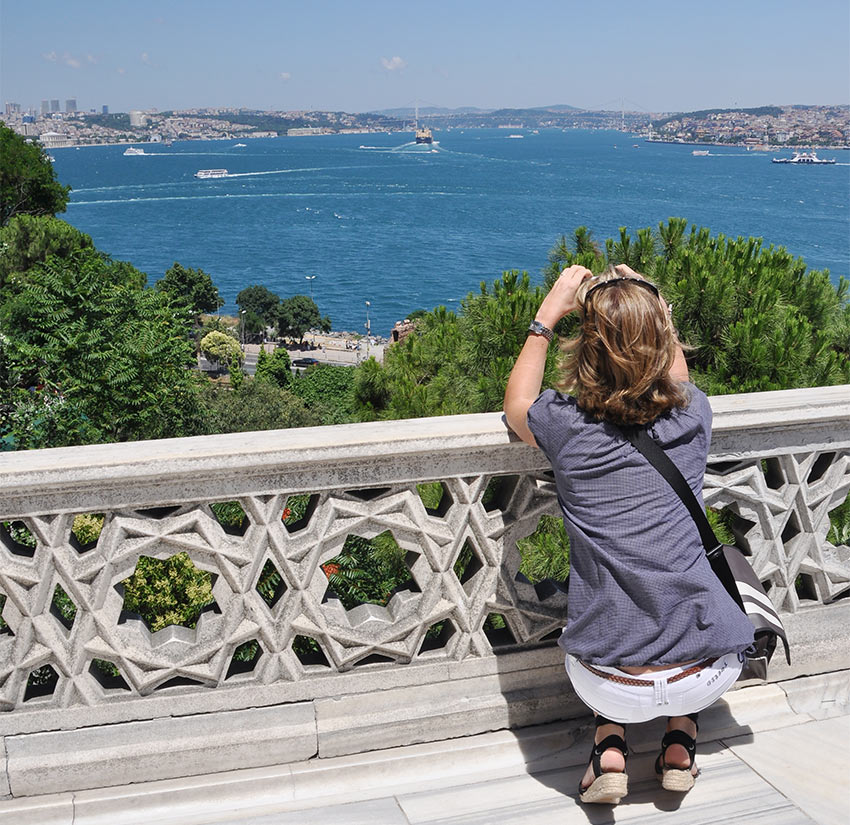 Вид на Босфор с площадки во Дворце Топкапы, Стамбул