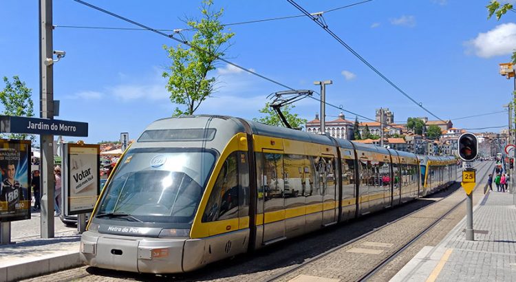 Метро в Порту: как купить билеты и разобраться с маршрутами