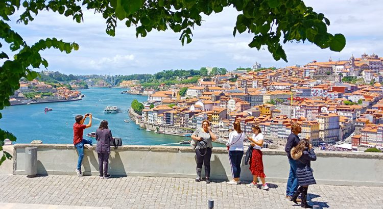 11 лучших смотровых площадок Порту: маршруты и фото