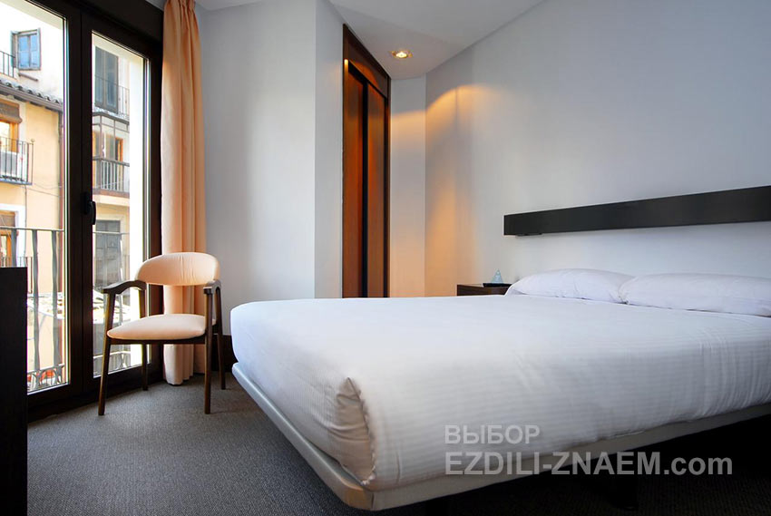 Отличное сочетание цены и качества - отель Domus Zokodover Plaza в Толедо