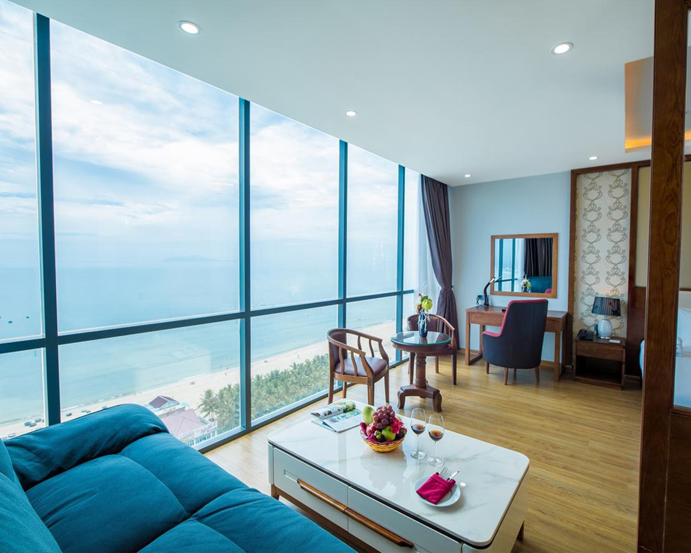 Le Hoang Beach - отель с видом на море в Дананге