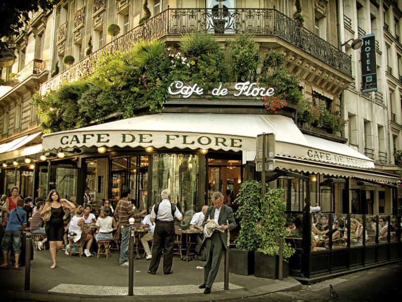 Онлайн экскурсия по Парижу: кафе "de Flore"