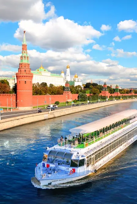 Речной круиз по Москве