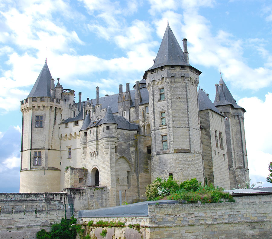 Старинный замок Сомюр, Франция