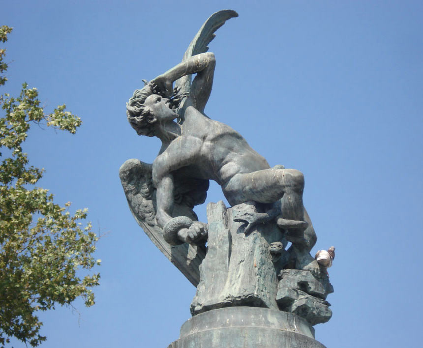 Статуя "Падший ангел", Мадрид