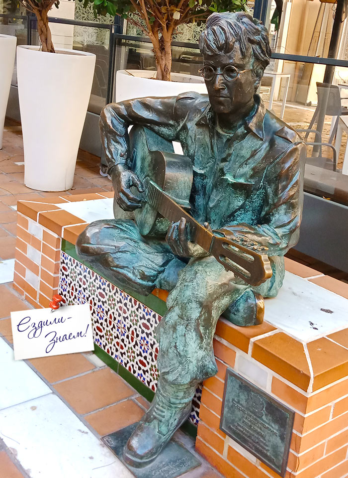 Памятник Джону Леннону в Альмерии