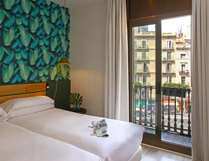 Недорогой отель в Барселоне Chic & Basic Lemon Boutique Hotel