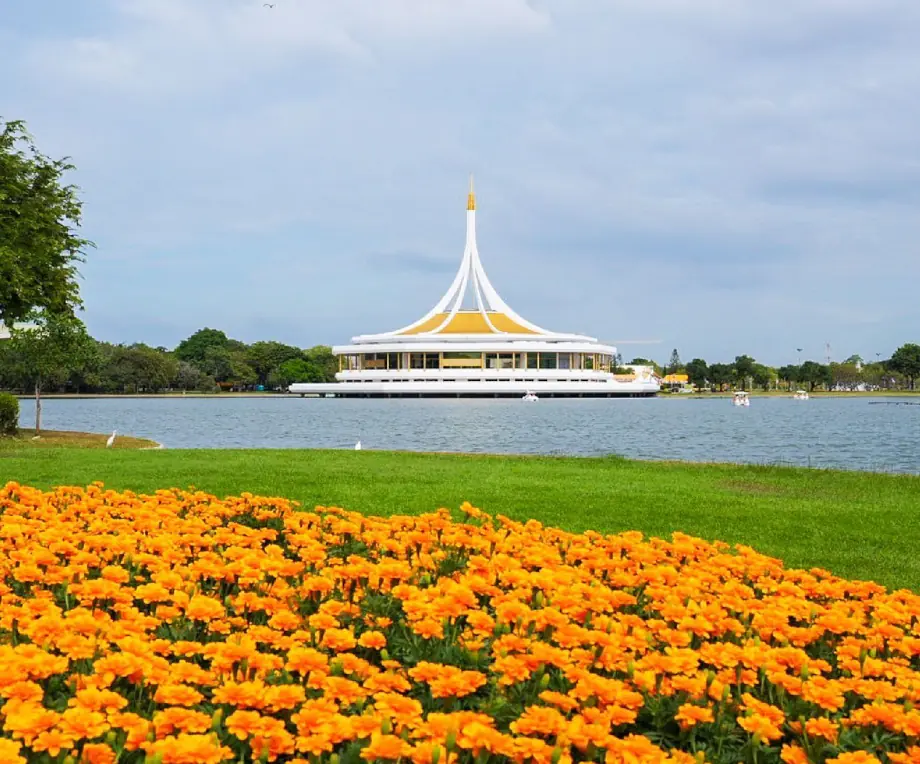 Парк King rama IX в Бангкоке