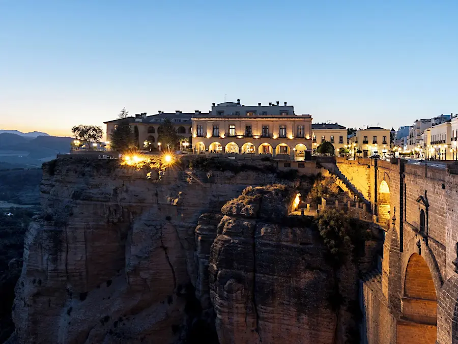 Отель на скале Parador de Ronda