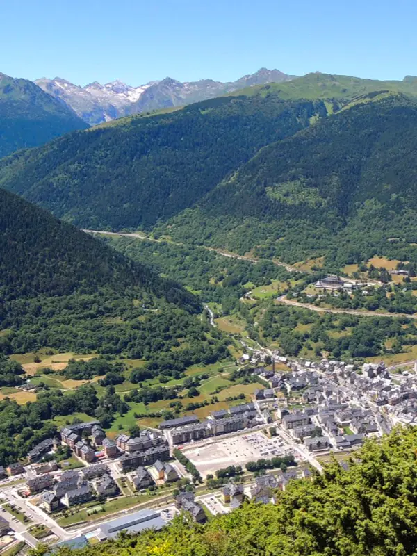 Вид на долину, Mirador de Vielha