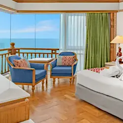 Номер в отеле Royal Cliff Beach