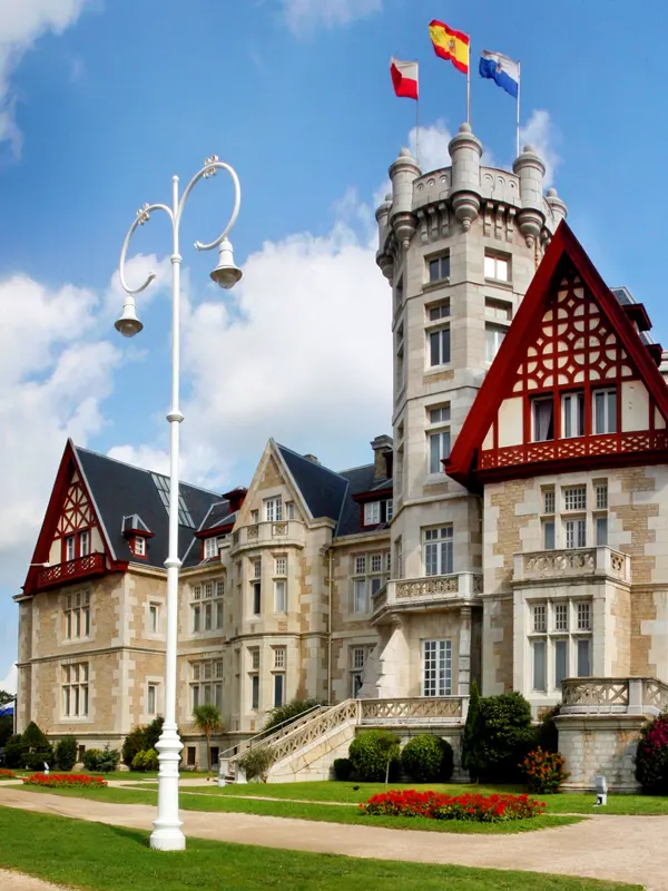 Palacio de La Magdalena - королевский дворец в Сантандере