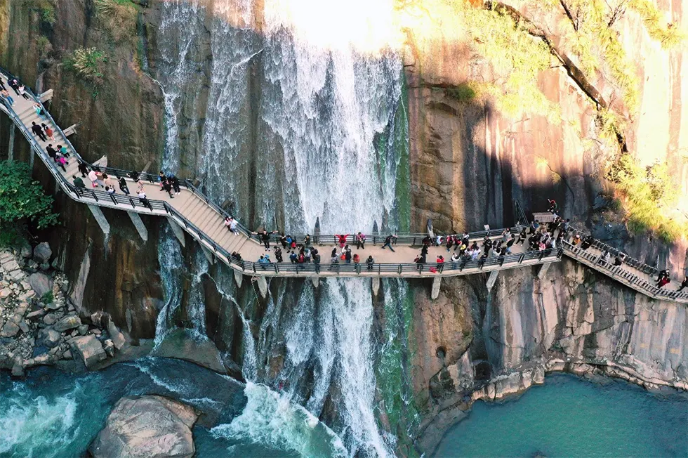 Водопад Wangxian Waterfall